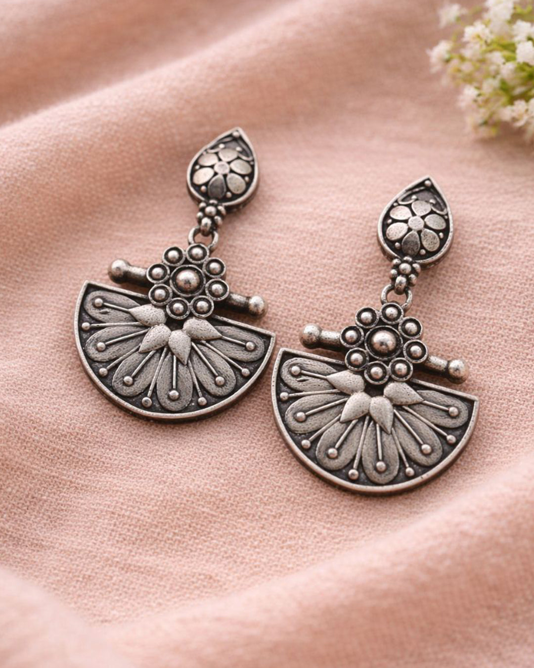Antique Floral Dangler Gorgeous Traditional Jewelry for Party Look