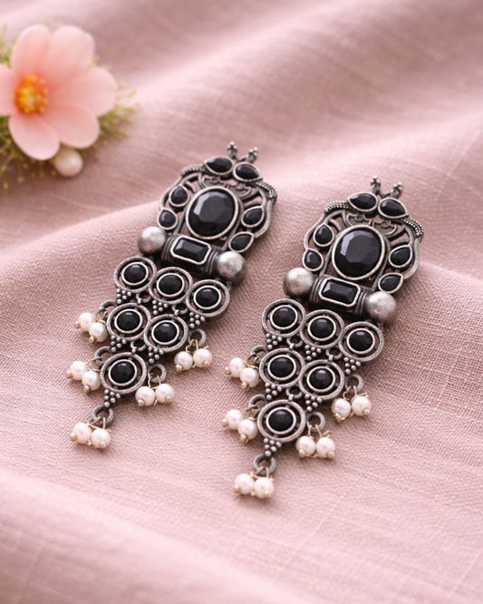 Dangler Silver Earring Stylish Jewelry for Beautiful Party Look