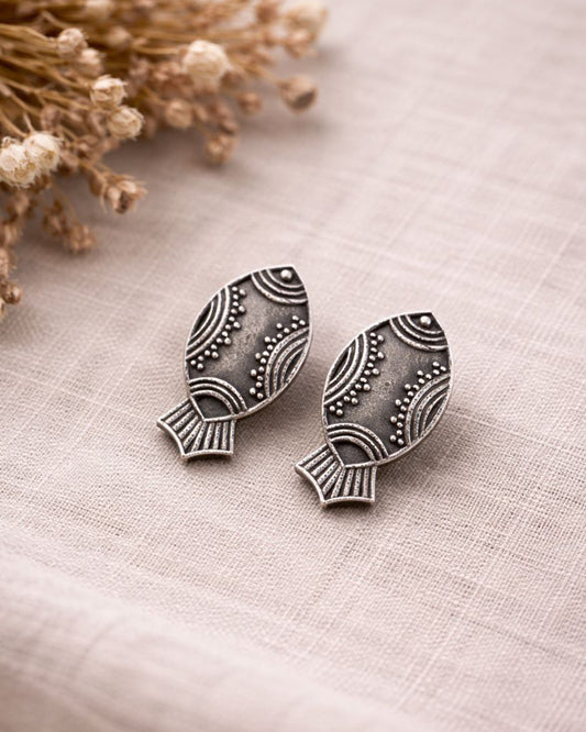 Fish Stud Earring Charming Stylish Jewelry for Beautiful Everyday Look