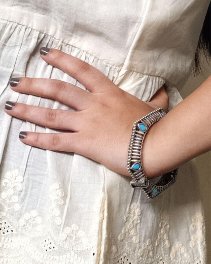 Perfectly Crafted Brass Stone Kada Bracelet - Best Elegant and Openable Design