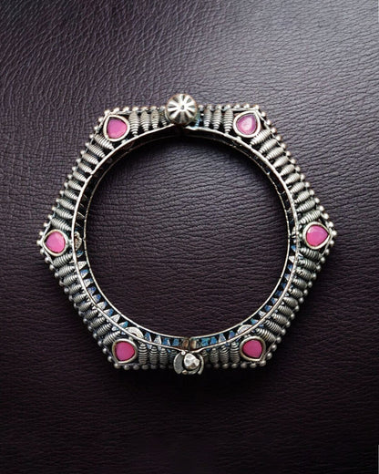 Perfectly Crafted Brass Stone Kada Bracelet - Best Elegant and Openable Design
